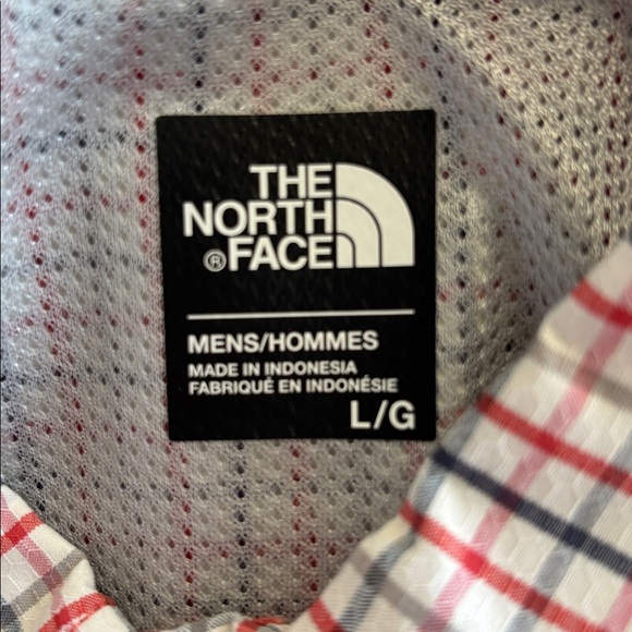 The North Face Men's Red and White Checkered Shirt - Large - Picture 3 of 5